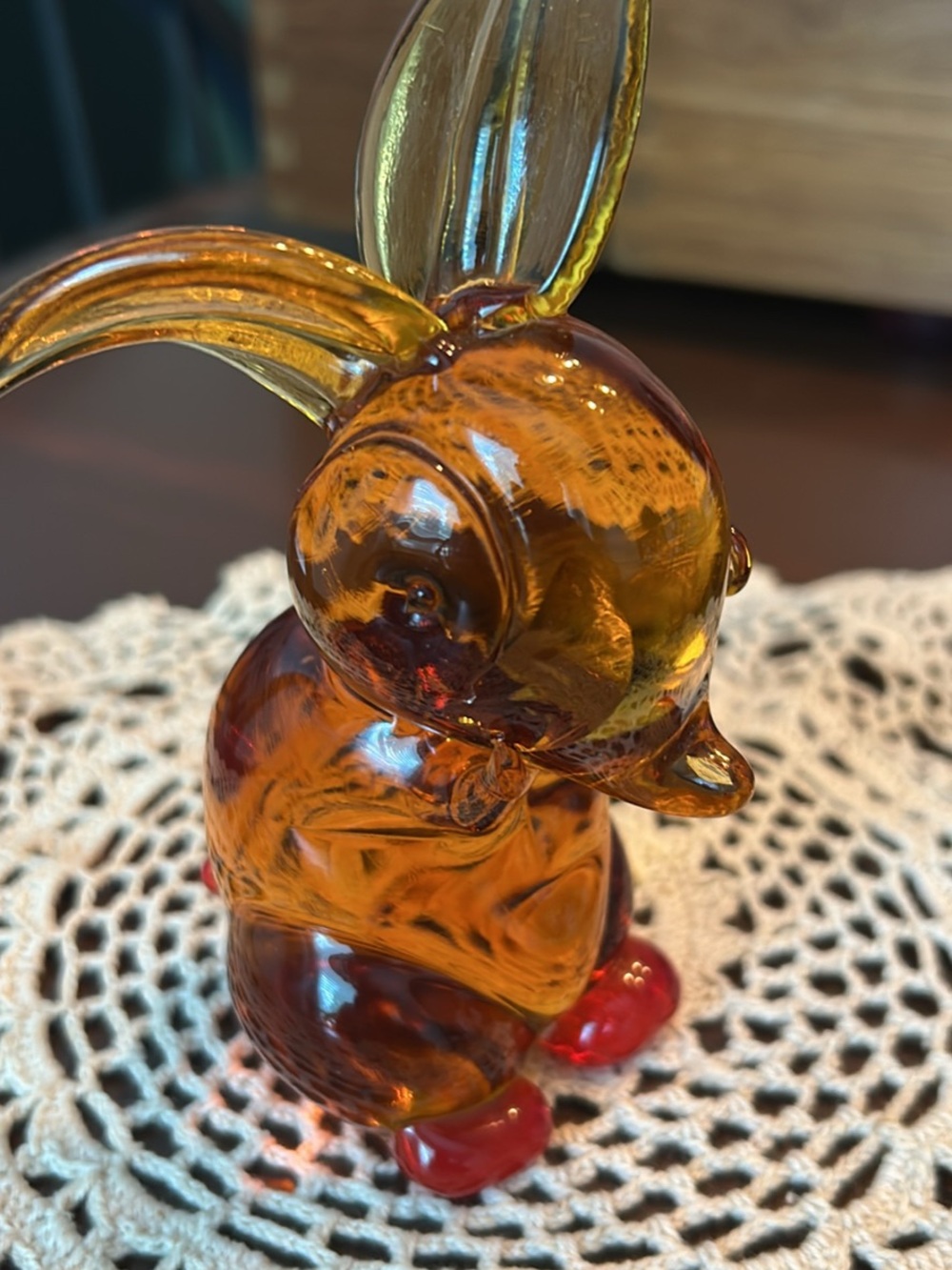 Pilgrim amber glass rabbit figure. Has small chip on paw. Very heavy - does glow - Picture 3 of 4